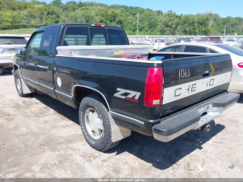 1997 CHEVROLET K1500 auction photo 3