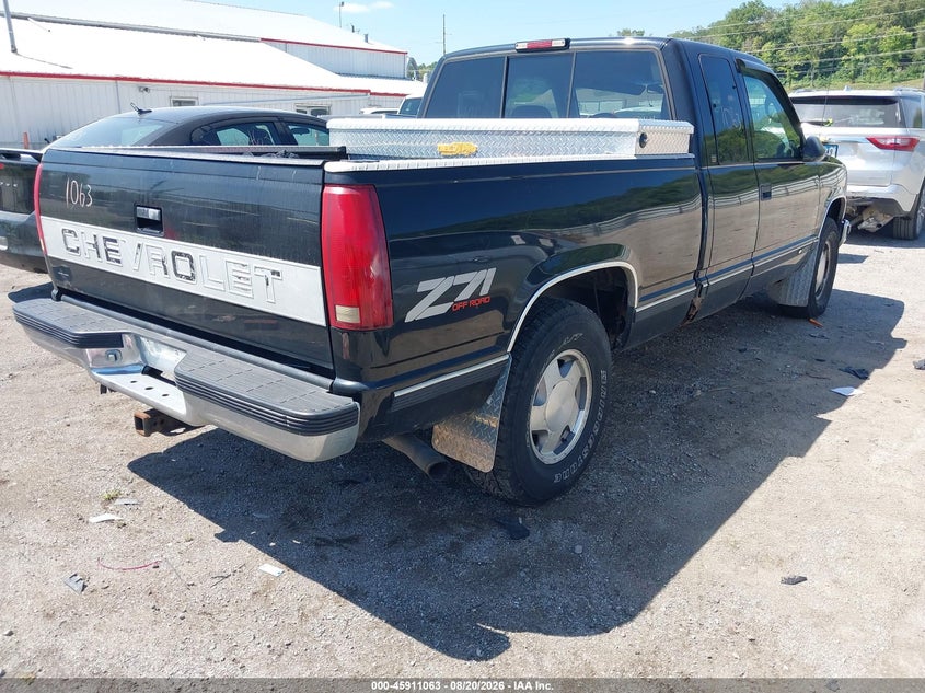 1997 CHEVROLET K1500 auction photo 4