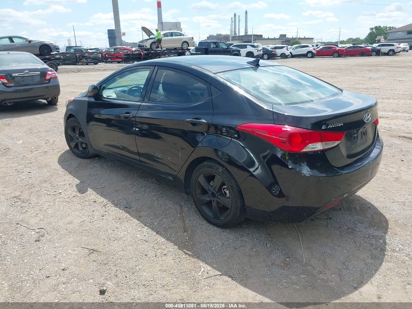 2013 HYUNDAI ELANTRA auction photo 3