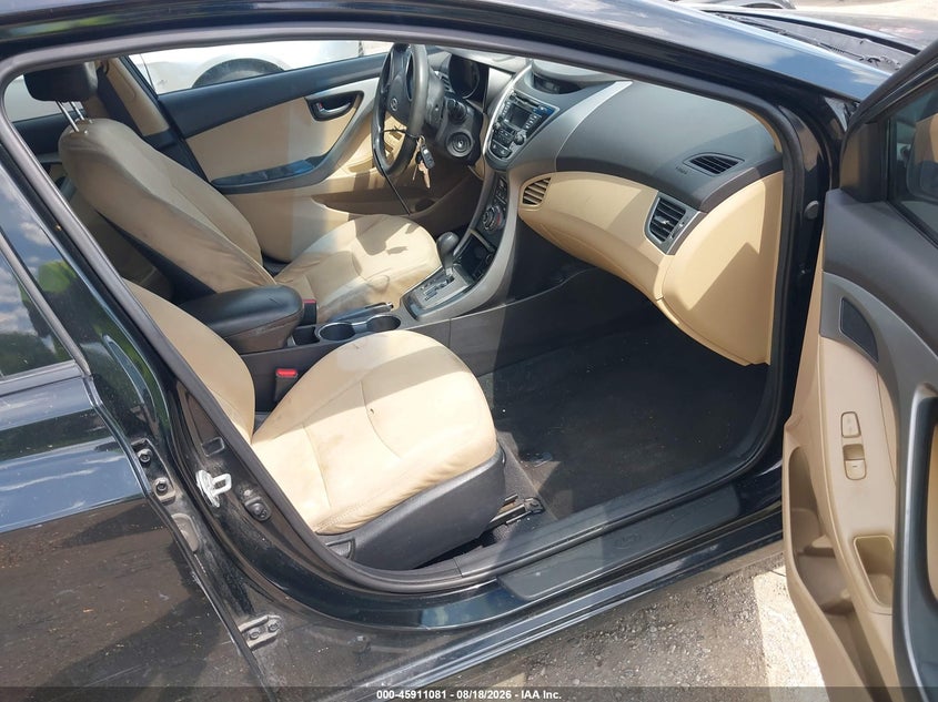 2013 HYUNDAI ELANTRA auction photo 5