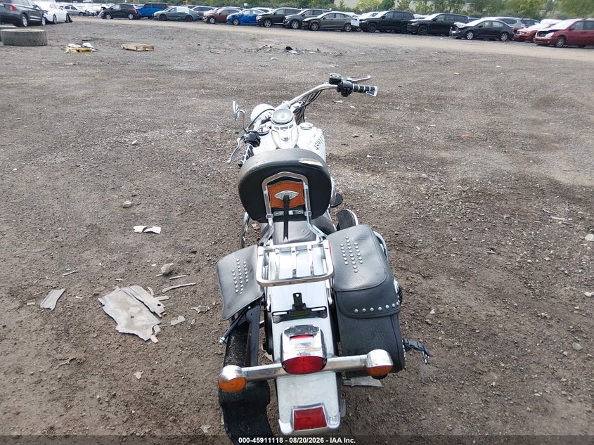 2010 HARLEY-DAVIDSON FLSTC auction photo 6