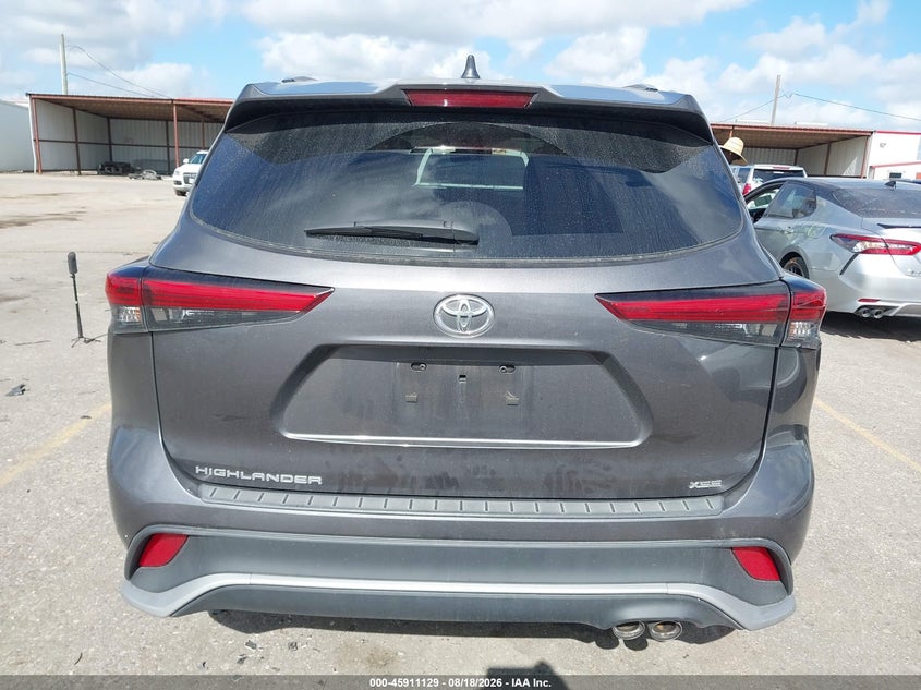 TOYOTA HIGHLANDER - zdjęcie 16