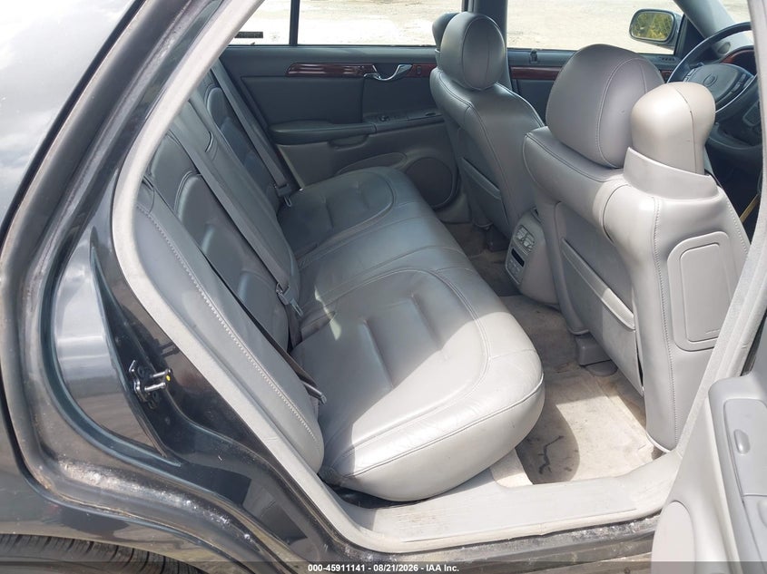 2001 CADILLAC DEVILLE auction photo 8