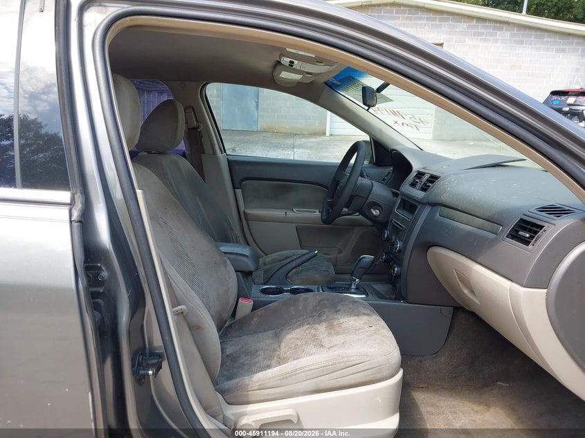 2010 FORD FUSION auction photo 5