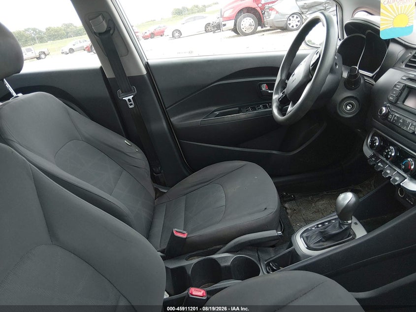 2014 KIA RIO auction photo 5