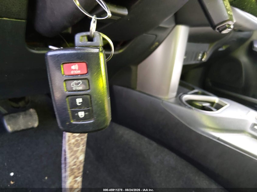 TOYOTA RAV4 HYBRID - zdjęcie 11