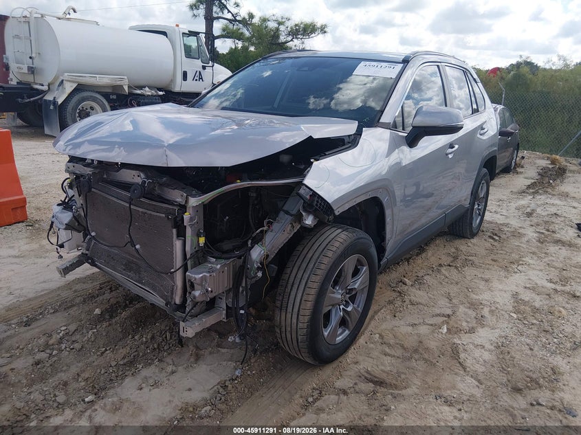 2024 Toyota RAV 4, Front End, IAAI, VIN 2T3W1RFV3RW306925 — photo 2