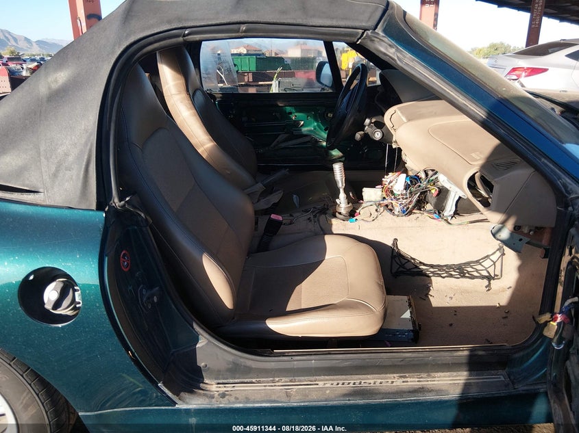 BMW Z3 1998 VIN 4USCH7338WLE09744