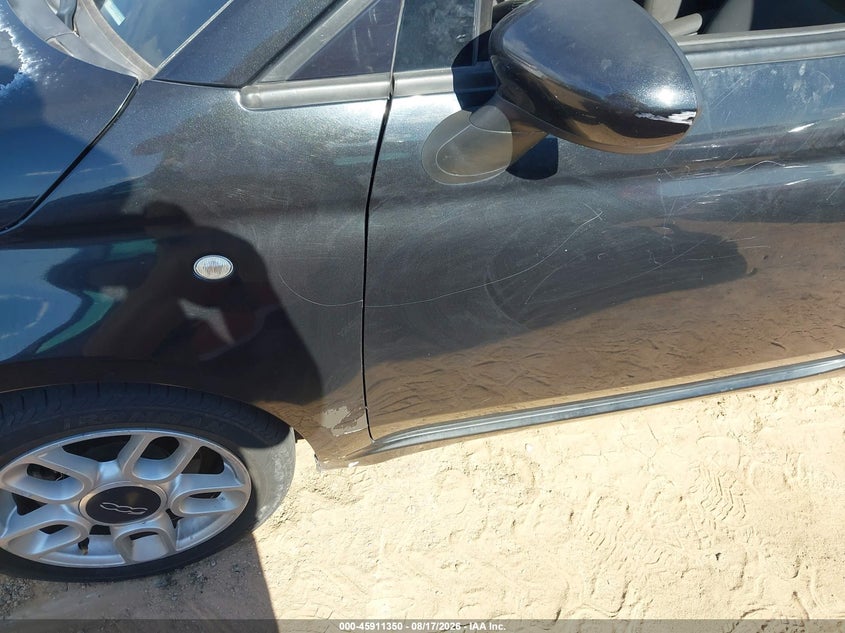 2012 FIAT 500C auction photo 6