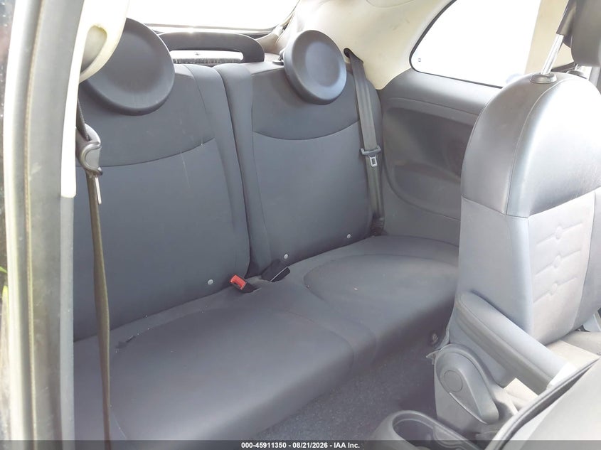 2012 FIAT 500C auction photo 8