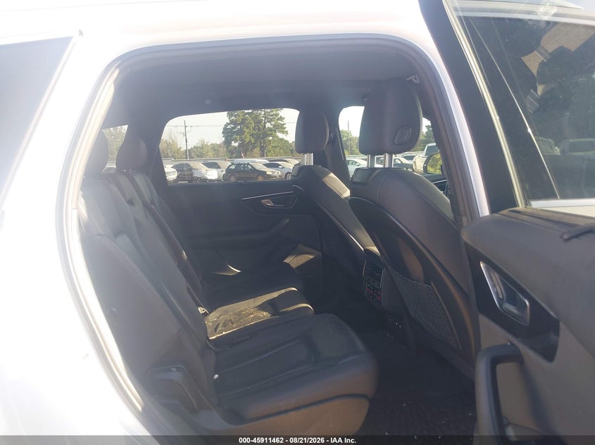 AUDI Q7 - zdjęcie 8