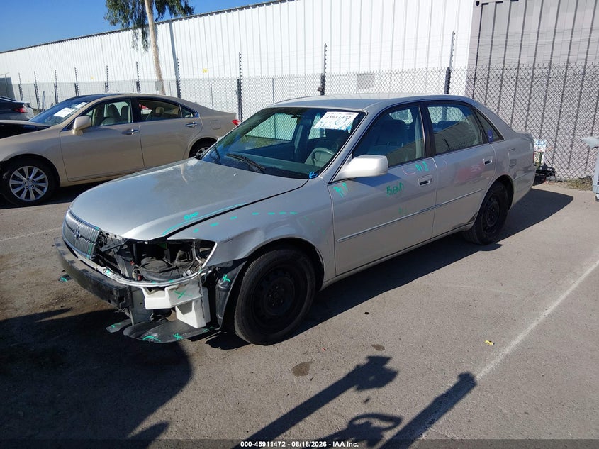 2001 Toyota Avalon, Front End, IAAI, VIN 4T1BF28B01U172348 — photo 2