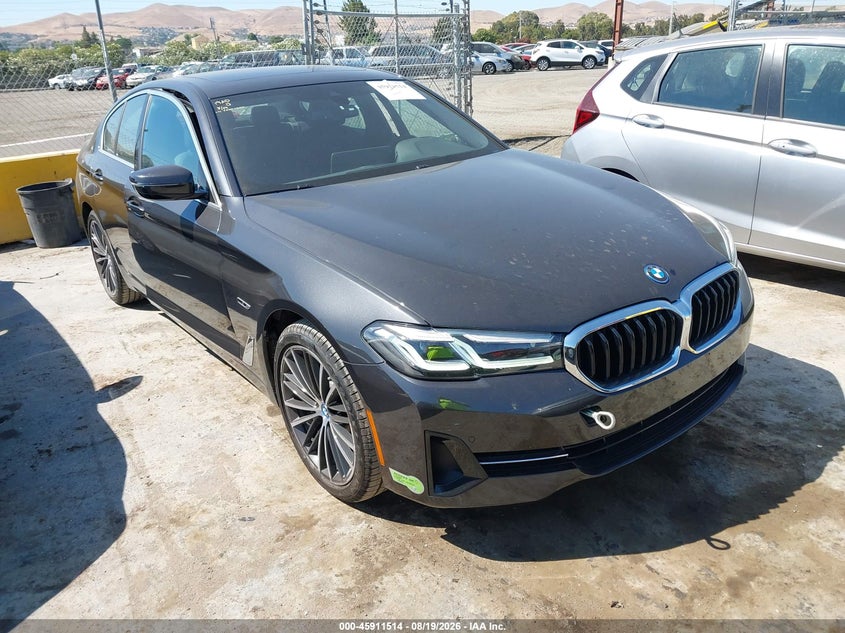2023 BMW 530E auction photo 1