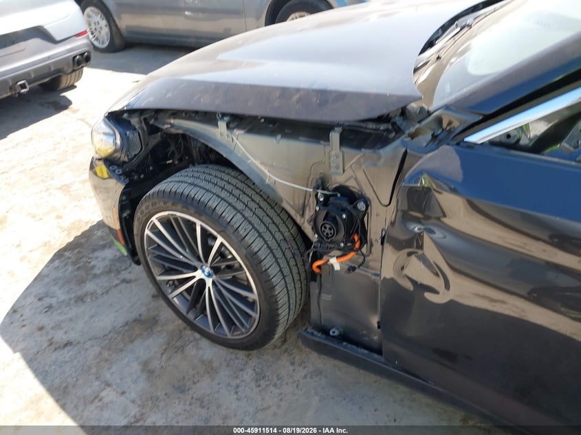 2023 BMW 530E auction photo 6