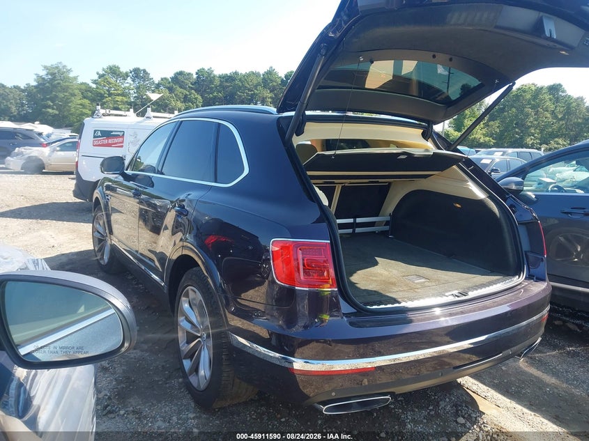 2017 BENTLEY BENTAYGA auction photo 3