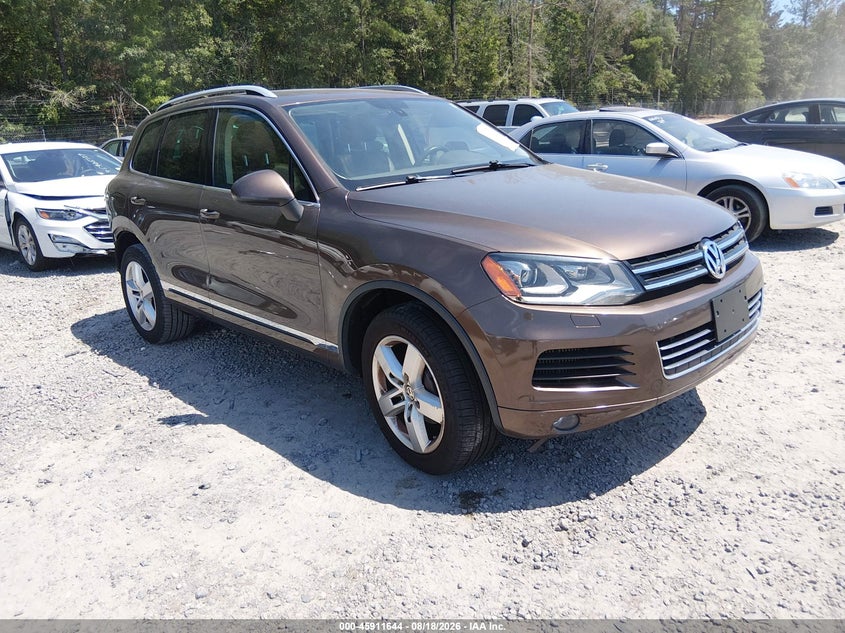 VOLKSWAGEN TOUAREG 2014 VIN WVGEP9BP1ED001251