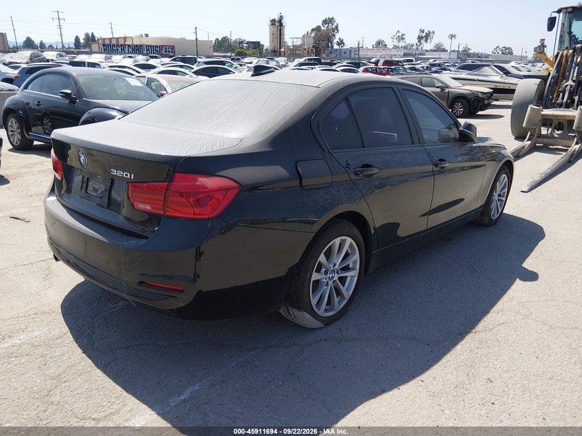 Vin: wba8a9c53jah12672, lot: 46410762, bmw 320i 20184