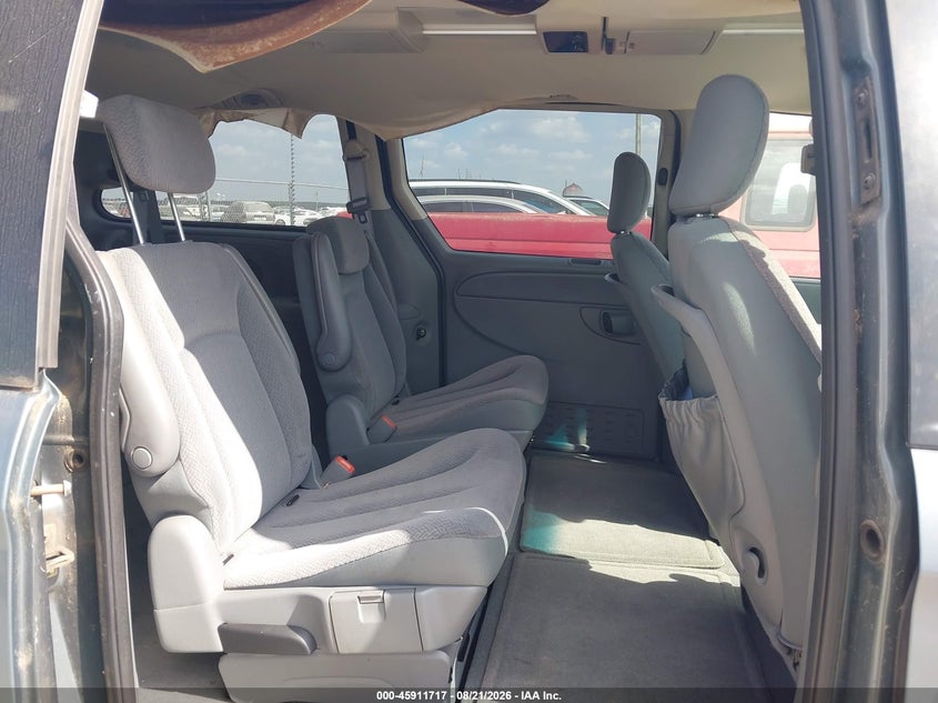 2006 CHRYSLER TOWN & COUNTRY auction photo 8