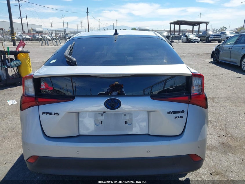 2022 Toyota Prius (VIN: JTDKAMFU3N3170527)