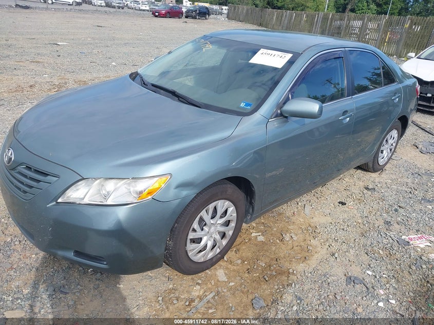 2007 Toyota Camry, Normal Wear & Tear, IAAI, VIN 4T1BE46K17U577239 — photo 2