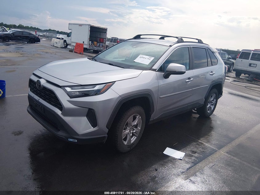 2022 Toyota RAV 4, Удар ззаду, IAAI, VIN 2T3P1RFV5NC322317 — фото 2