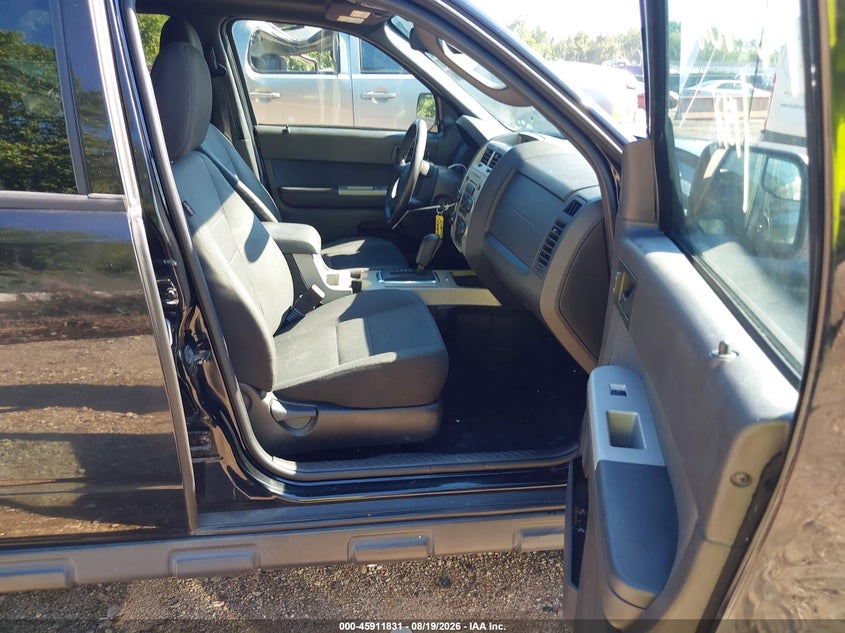 2012 FORD ESCAPE auction photo 5