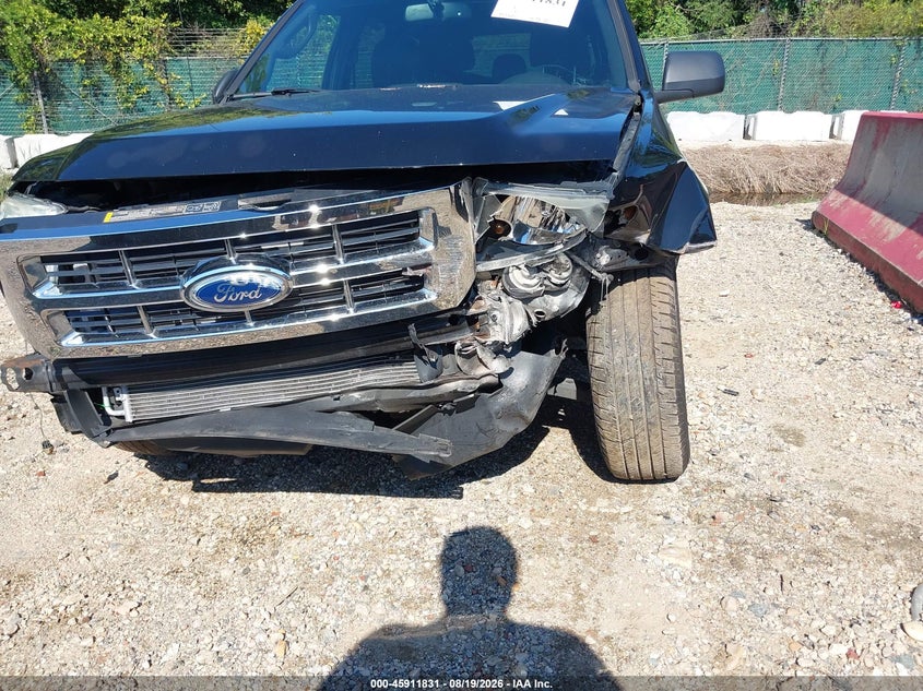 2012 FORD ESCAPE auction photo 6