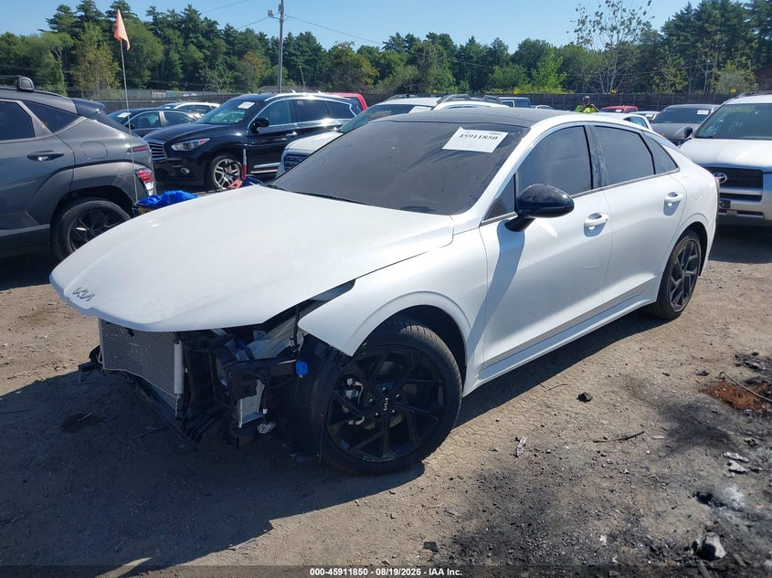 2026 Kia K5, Front & Rear, IAAI, VIN KNAG64J73T5453310 — photo 2