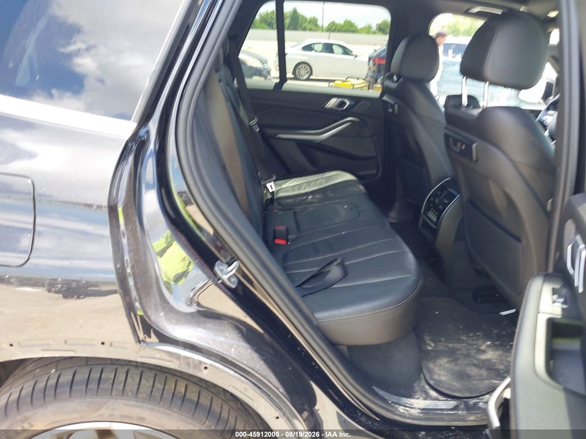 BMW X5 - zdjęcie 8