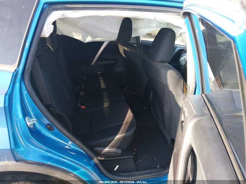TOYOTA RAV4 - zdjęcie 8