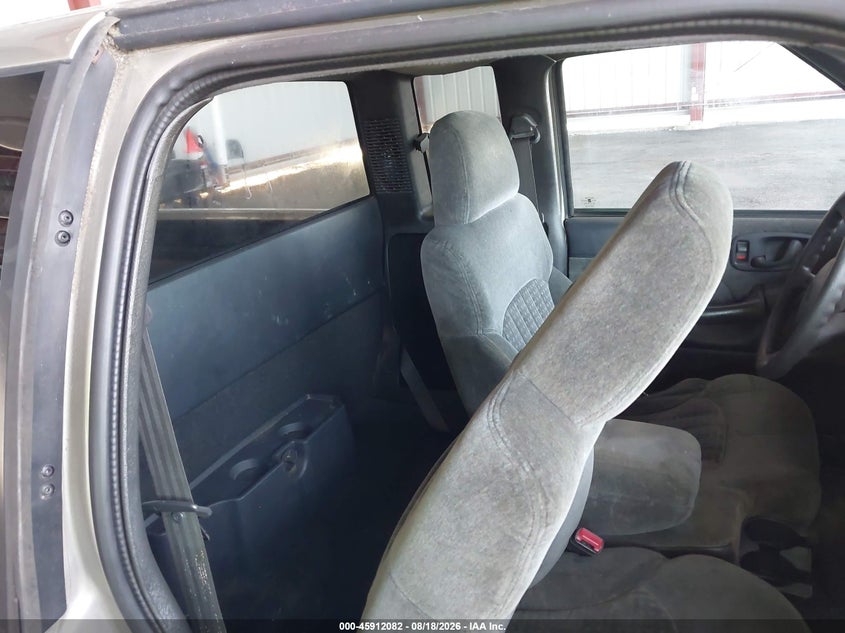 2000 CHEVROLET S-10 PICKUP PICKUP 2.2L I-4 120HP