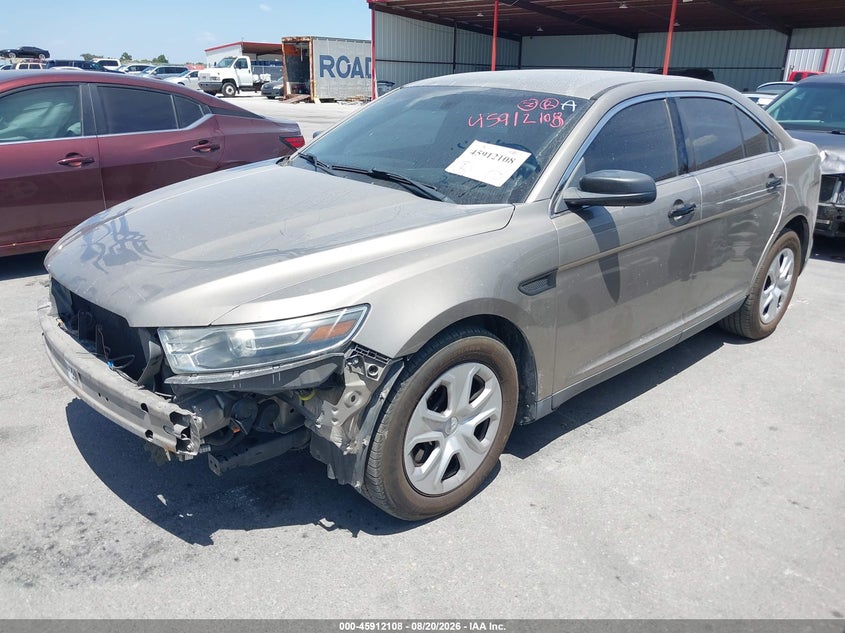2015 Ford Police, Front End, IAAI, VIN 1FAHP2MK2FG149490 — photo 2