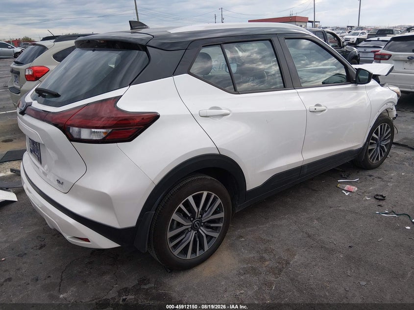 Фото 4 - NISSAN KICKS