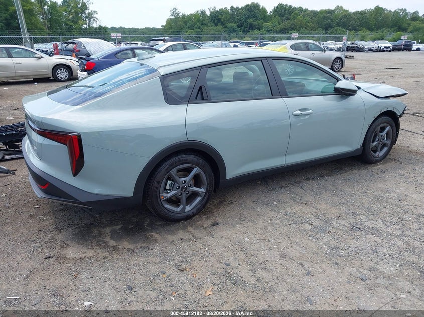 Vin: 3kpft4de5te348693, lot: 46411250, kia k4 lxs 20264