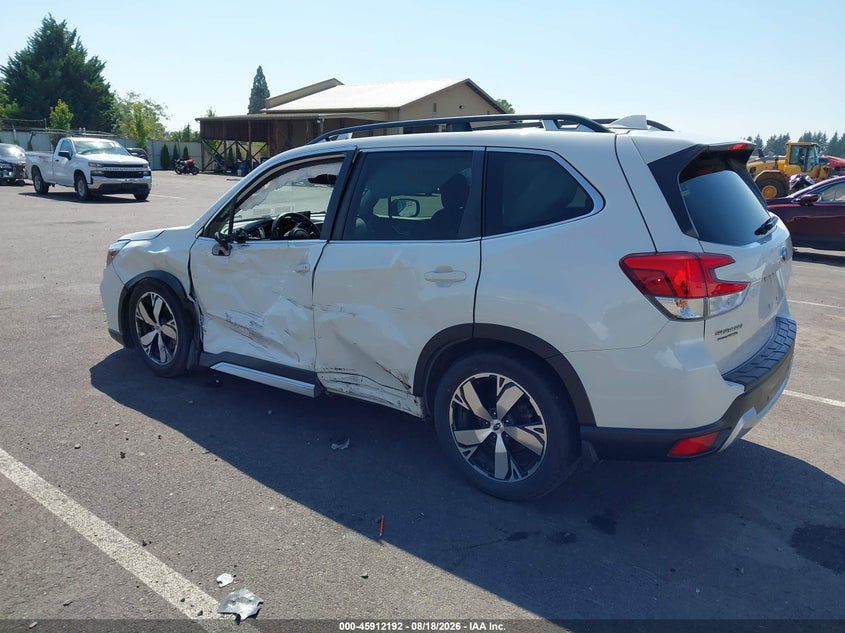 Vin: jf2skaxc6lh588700, lot: 46411260, subaru forester touring 20203