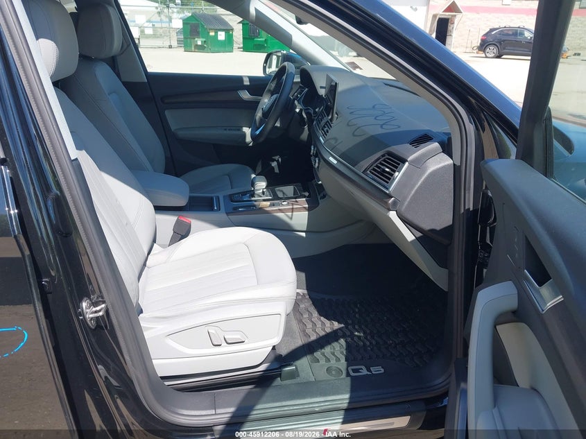 AUDI Q5 2022 VIN WA1GAAFYXN2132753