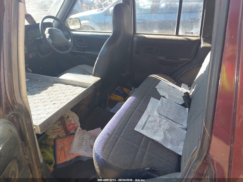2000 JEEP CHEROKEE auction photo 8