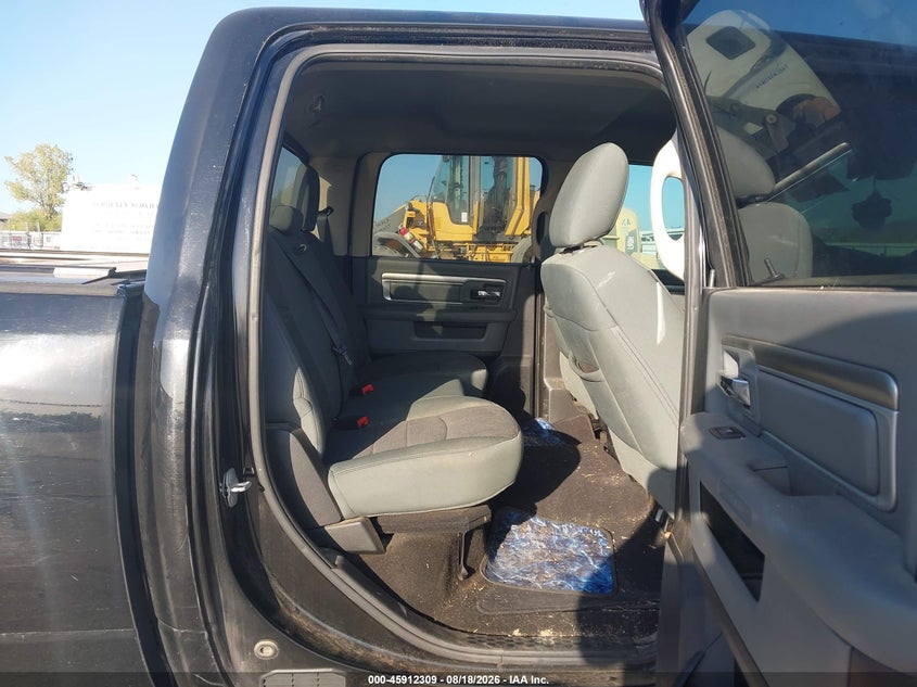 2015 RAM 1500 auction photo 8