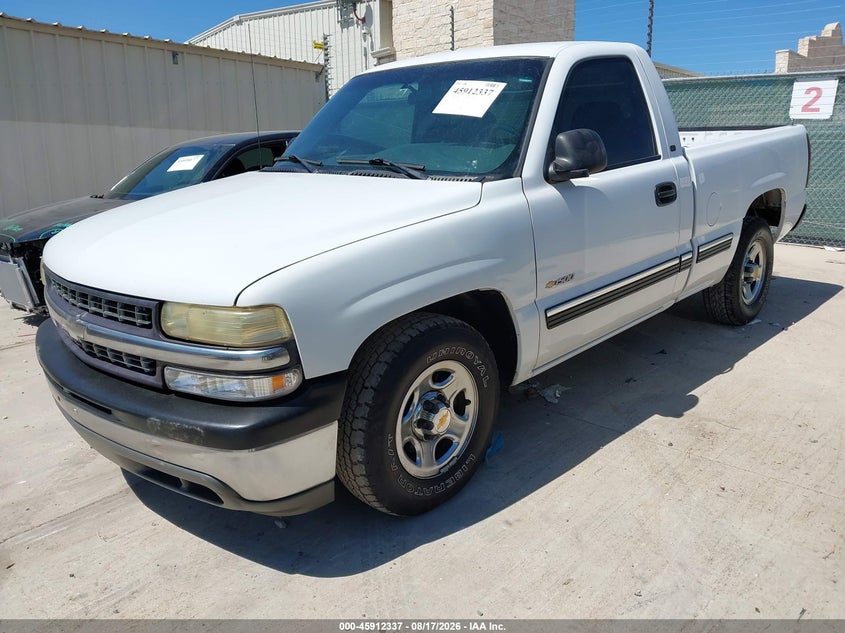 2001 Chevrolet Silverado, Обычный износ, IAAI, VIN 1GCEC14W61Z282739 — фото 2