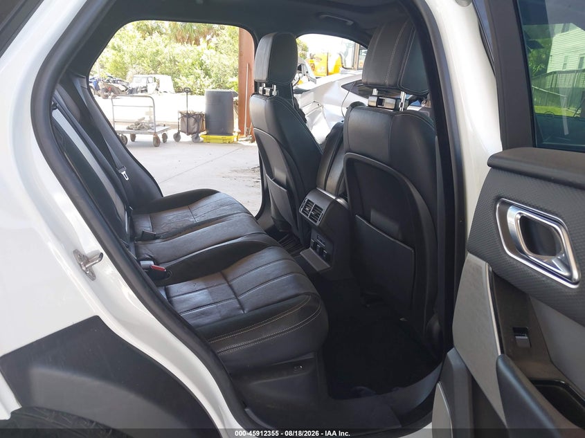 2018 LAND ROVER RANGE ROVER VELAR auction photo 8
