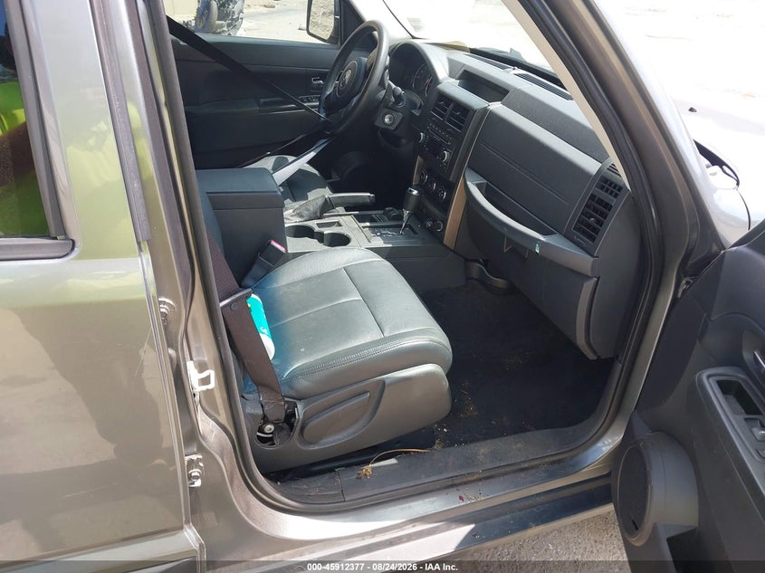 2012 JEEP LIBERTY auction photo 5