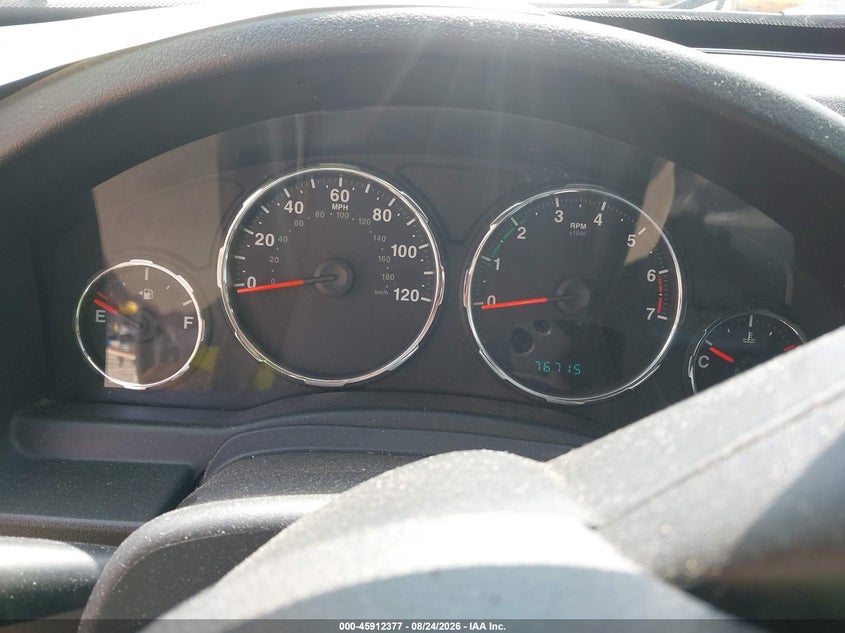 2012 JEEP LIBERTY auction photo 7