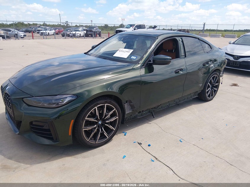 2022 BMW 4er, Left Side, IAAI, VIN WBA63AV09NFM57536 — photo 2