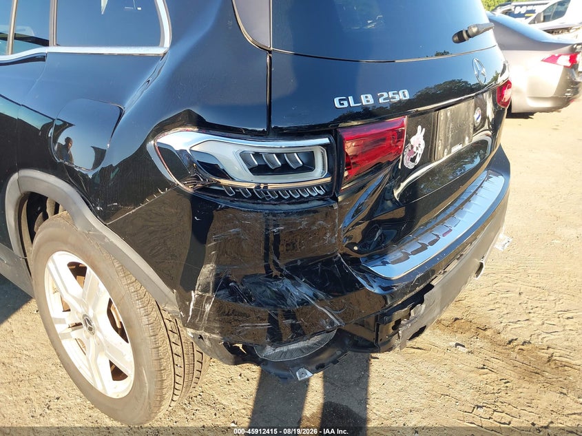2022 MERCEDES-BENZ GLB 250 auction photo 6