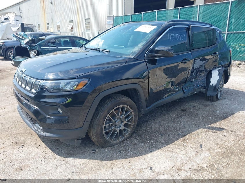 2022 Jeep Compass, Left Side, IAAI, VIN 3C4NJDFB3NT206748 — photo 2