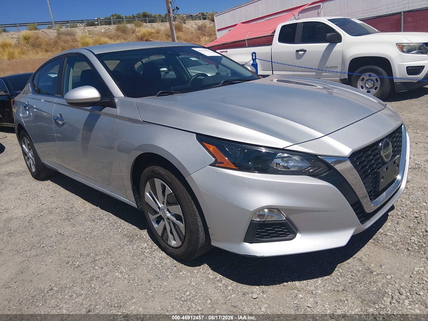 2022 NISSAN ALTIMA auction photo 1