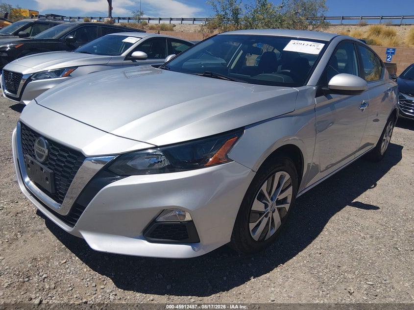 2022 NISSAN ALTIMA auction photo 2