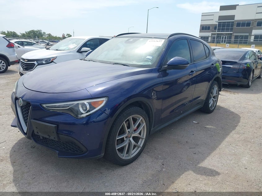 2018 Alfa Romeo Stelvio Ti Sport Awd, Удар сзади, IAAI, VIN ZASFAKNN2J7C28685 — фото 2