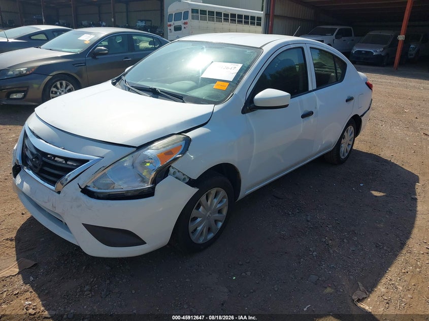 2018 NISSAN VERSA auction photo 2