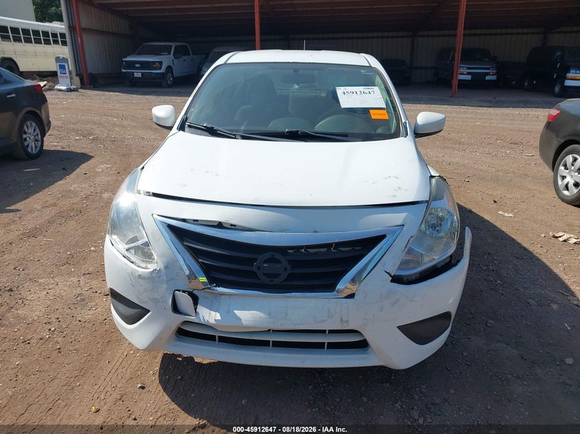 2018 NISSAN VERSA auction photo 6